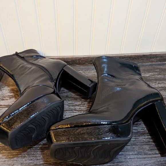 Impo Women's Black Patent Platform Square Toe Side Zip Block Heel Bootie Size 8 - Picture 6 of 8